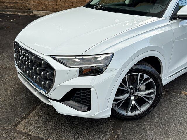 2025 Audi Q8