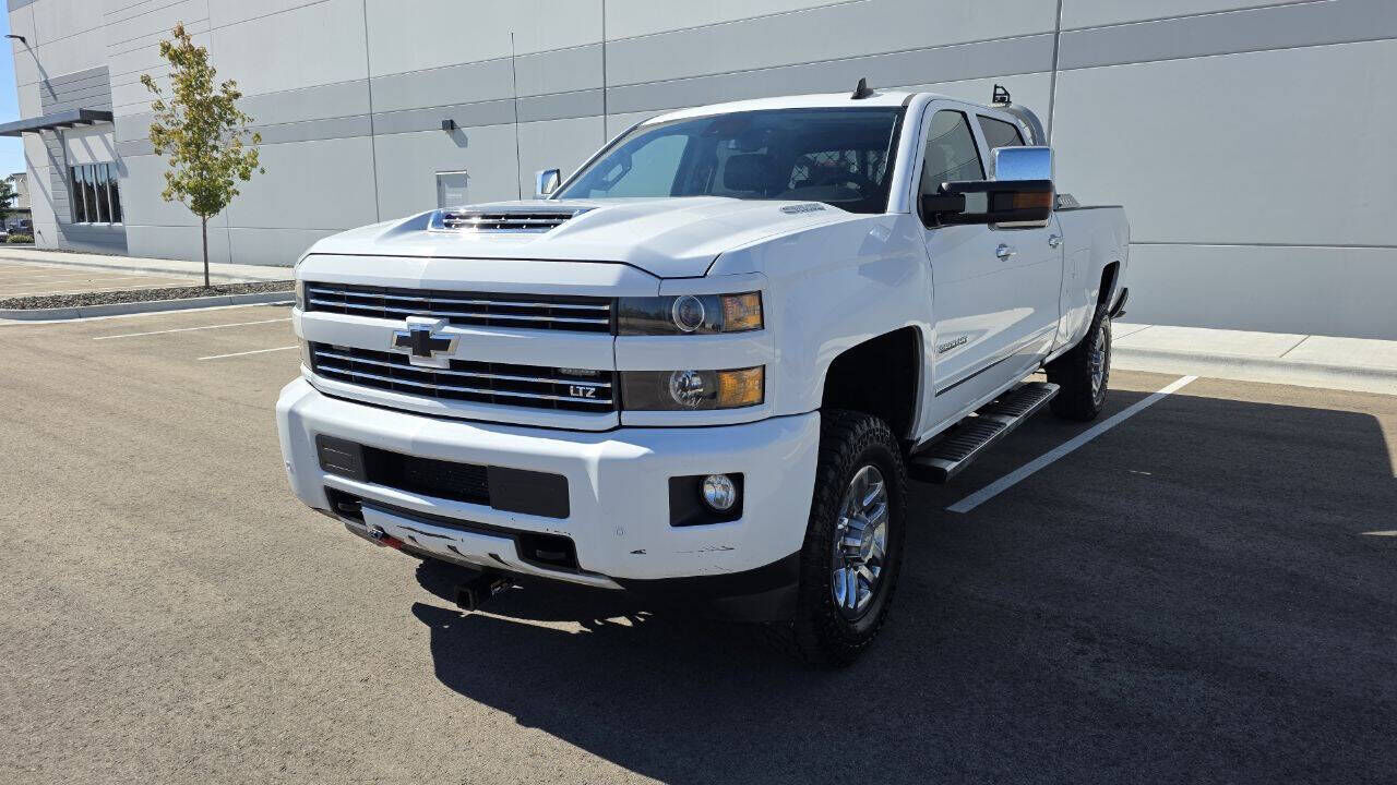 2017 CHEVROLET Silverado