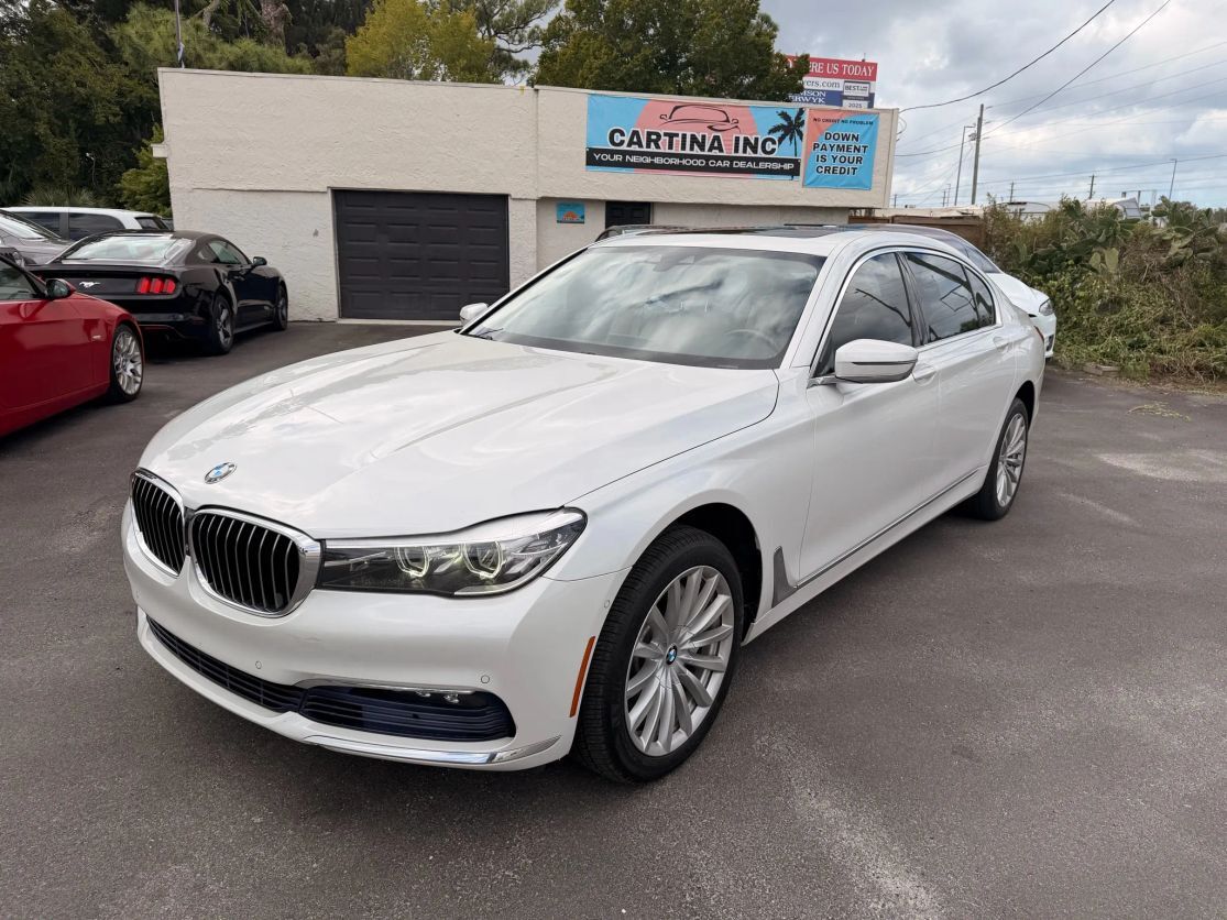 BMW 740i