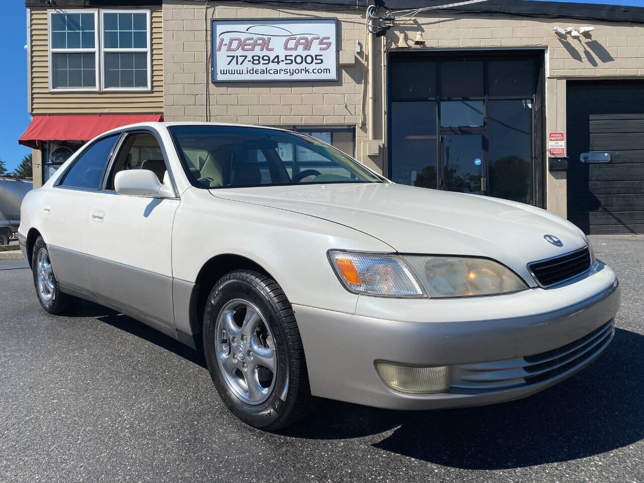 Lexus ES