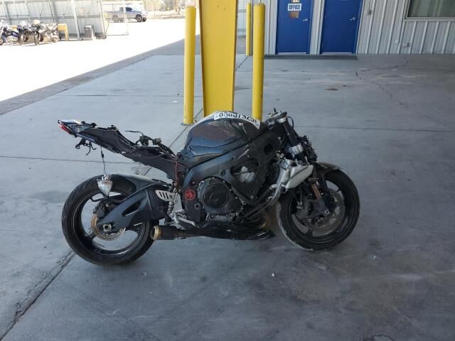 Suzuki GSX-R750
