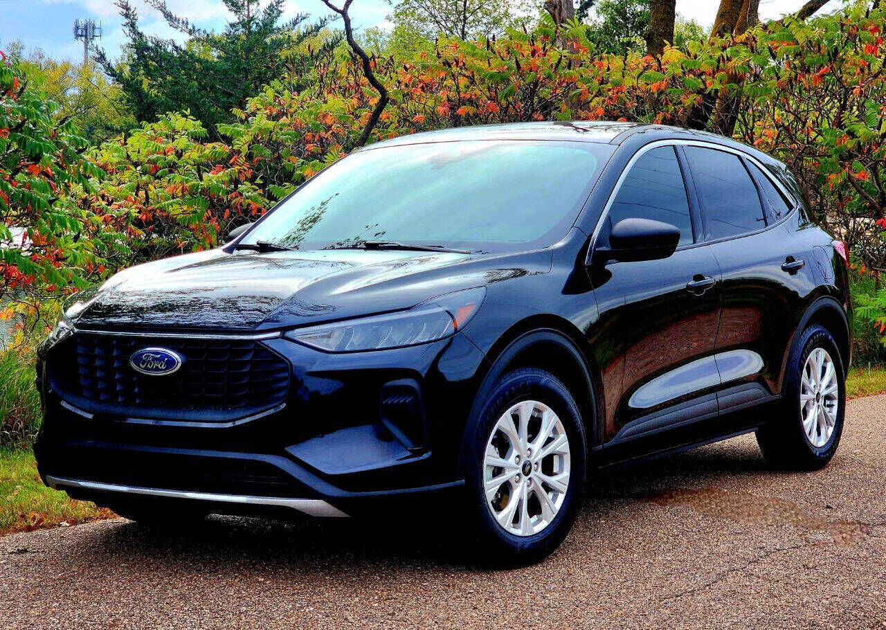 2023 FORD Escape
