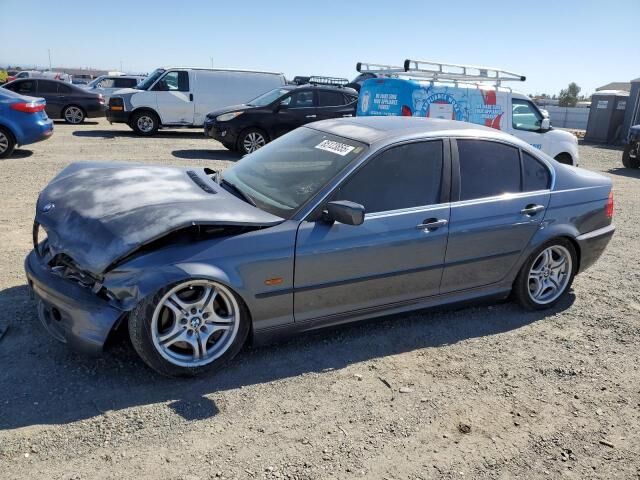 BMW 330i