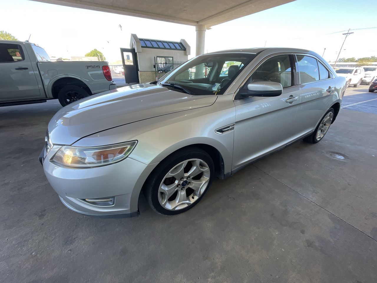 Ford Taurus