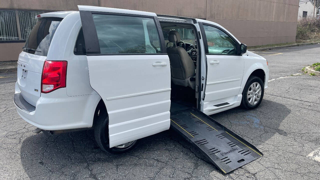 2017 DODGE Grand Caravan