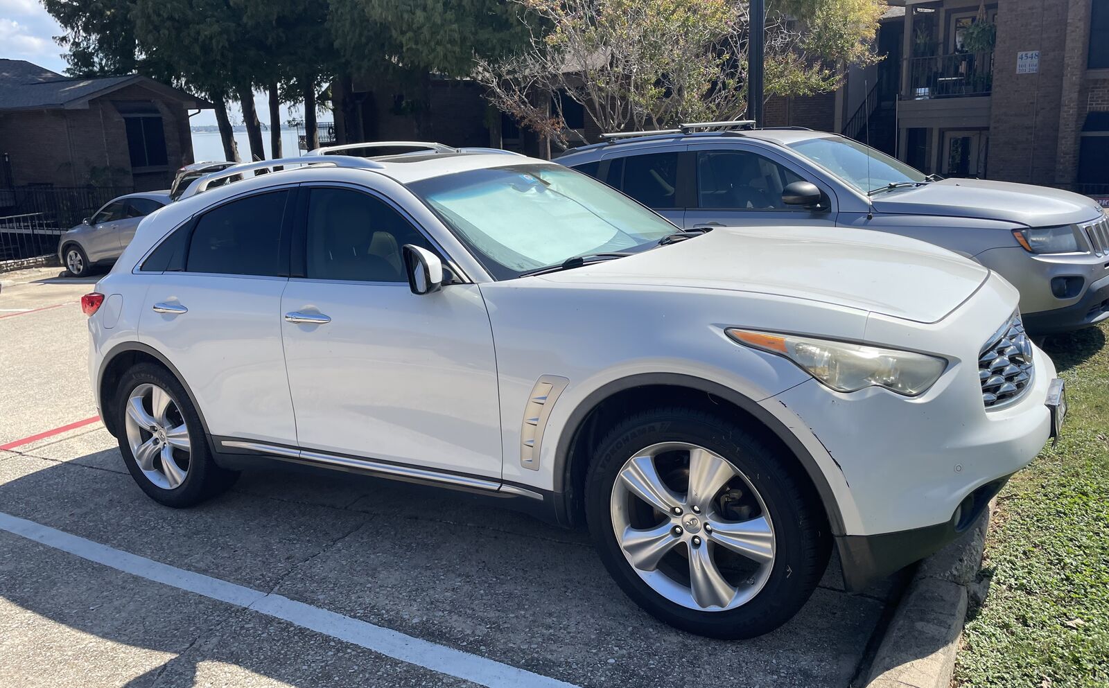 Infiniti FX35