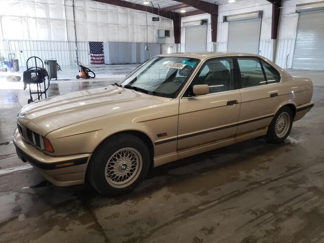BMW 525i
