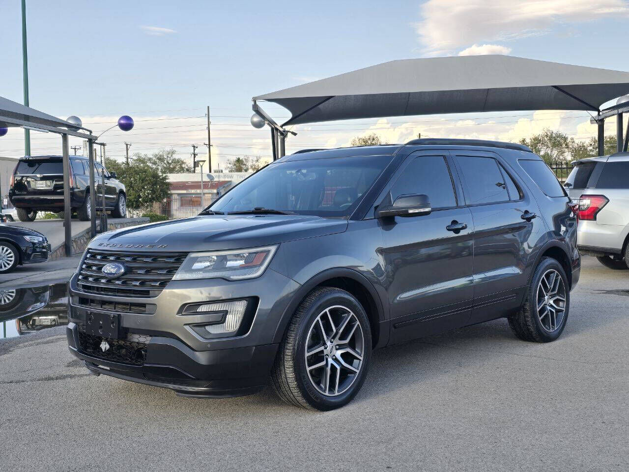 2017 FORD Explorer
