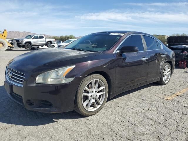 Nissan Maxima