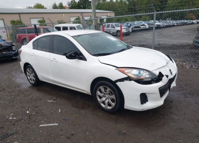 2013 MAZDA Mazda3