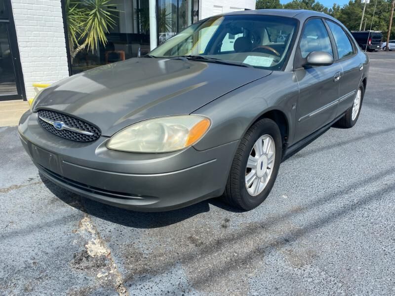 2003 FORD Taurus