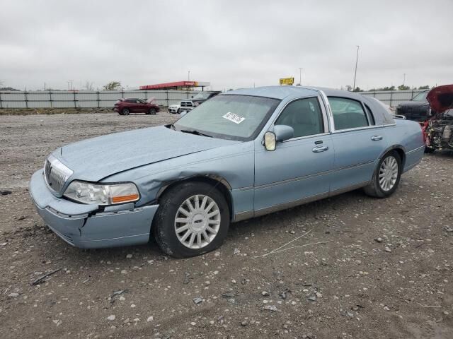 Lincoln Town Car