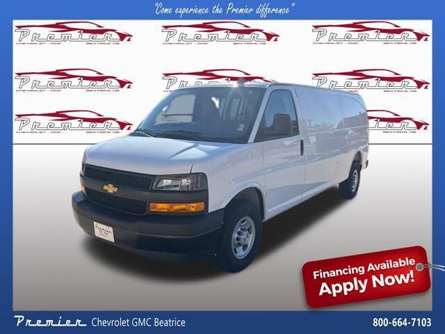 2025 CHEVROLET Express