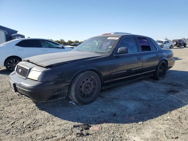 Ford Crown Victoria