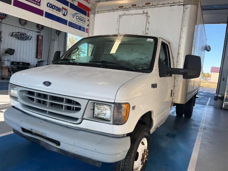 Ford E-350
