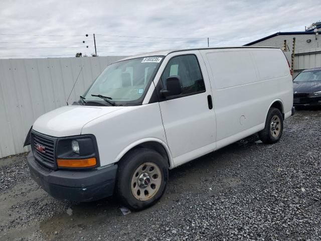 GMC Savana