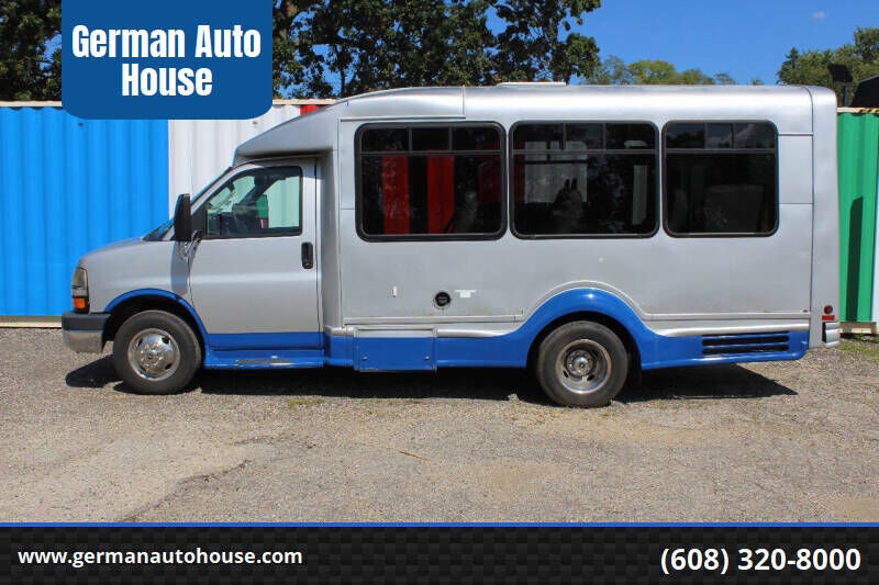 2012 CHEVROLET Express