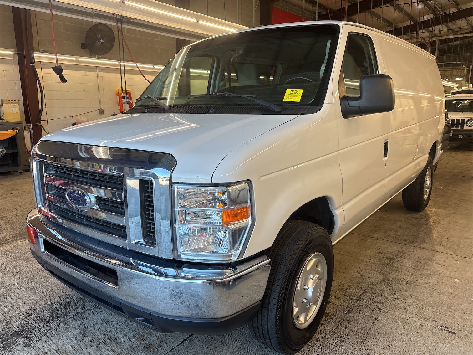 Ford E-350