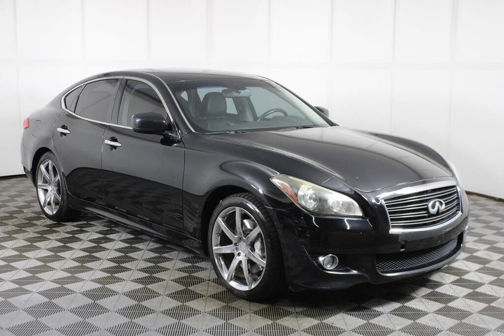 Infiniti M37