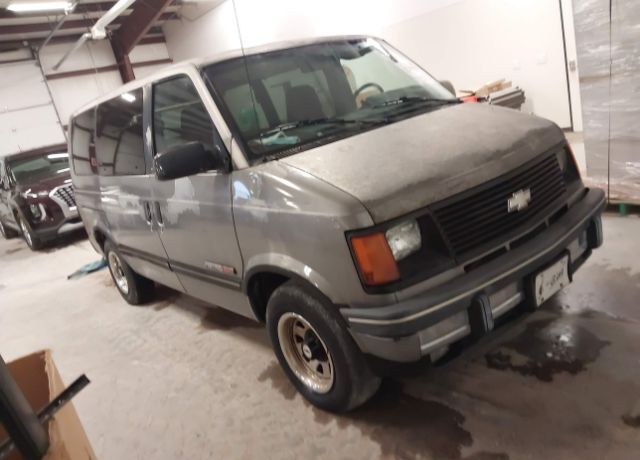 Chevrolet Astro Van