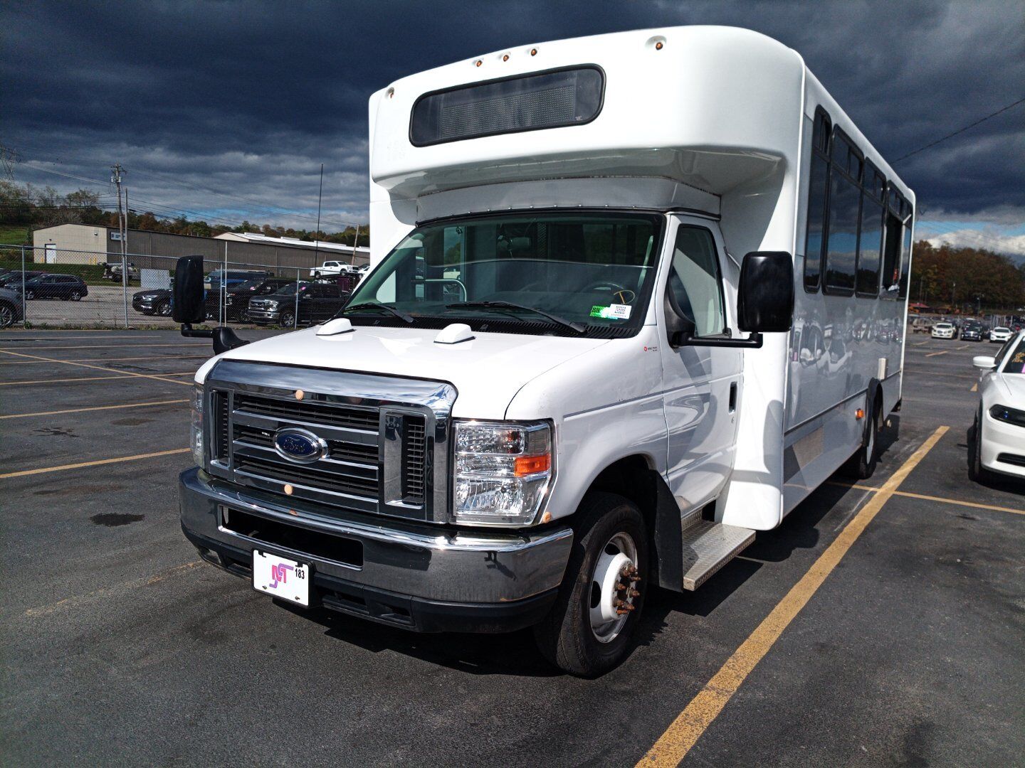 Ford E-450