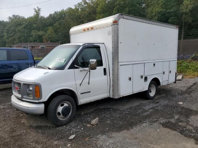 GMC Savana