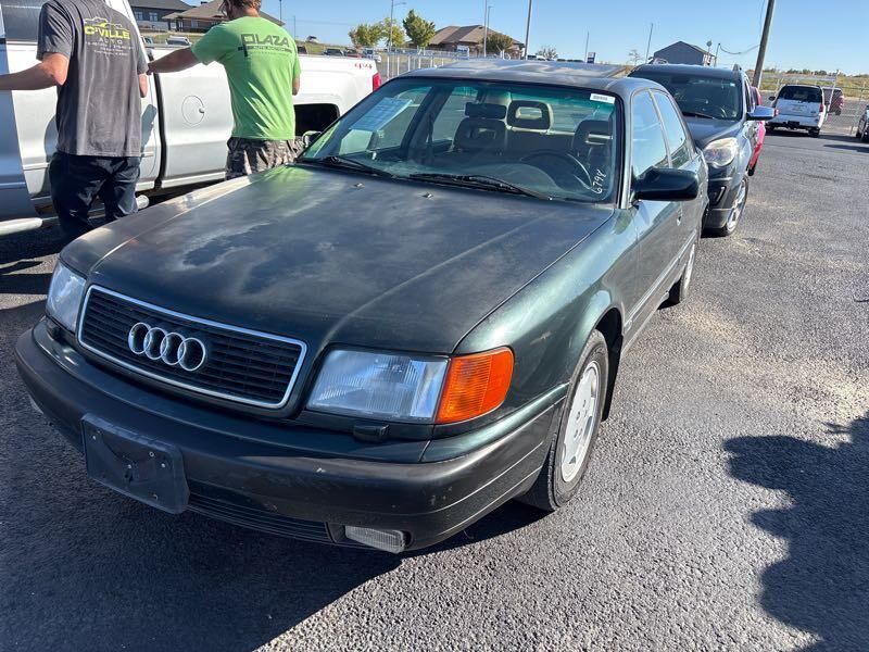 Audi 100