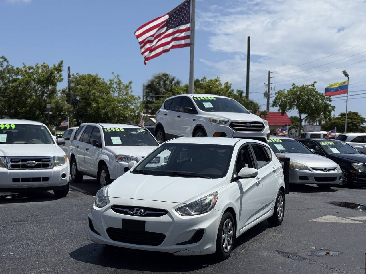 2012 HYUNDAI Accent