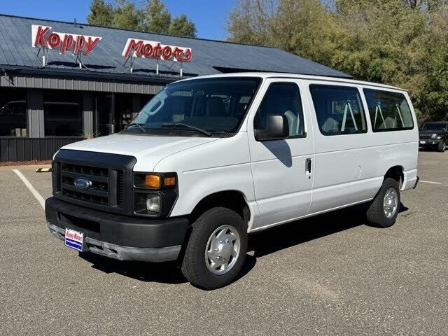 2010 FORD E-350