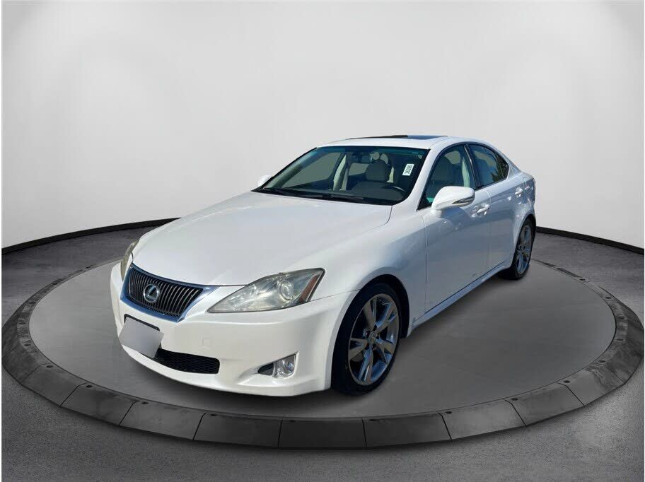 Lexus IS
