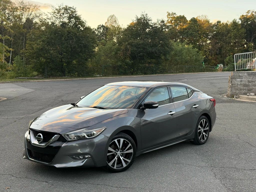 2017 NISSAN Maxima