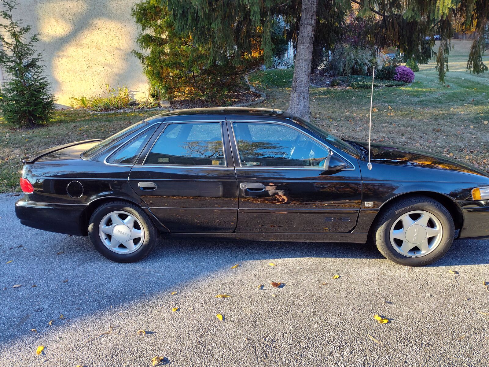 Ford Taurus