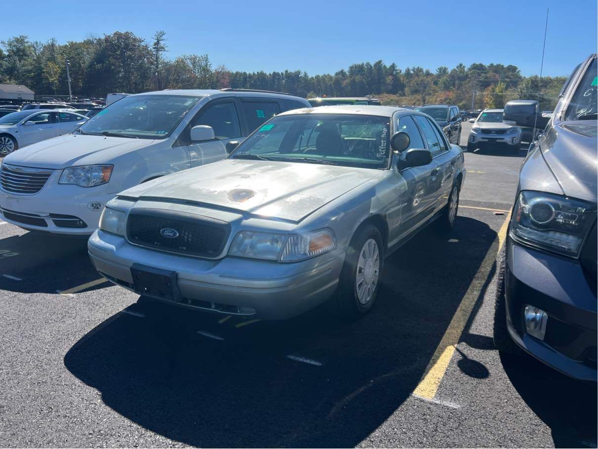 Ford Crown Victoria