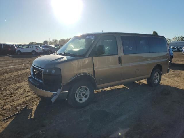 GMC Savana