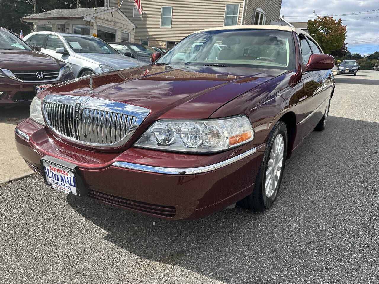 Lincoln Town Car