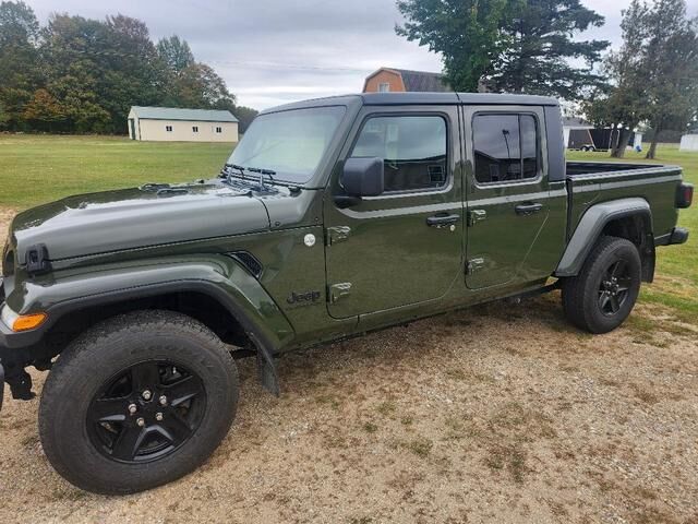 2021 JEEP Gladiator