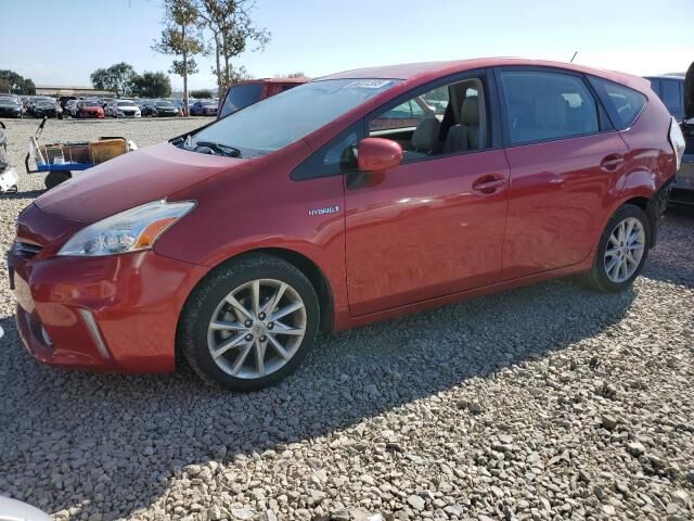 Toyota Prius V