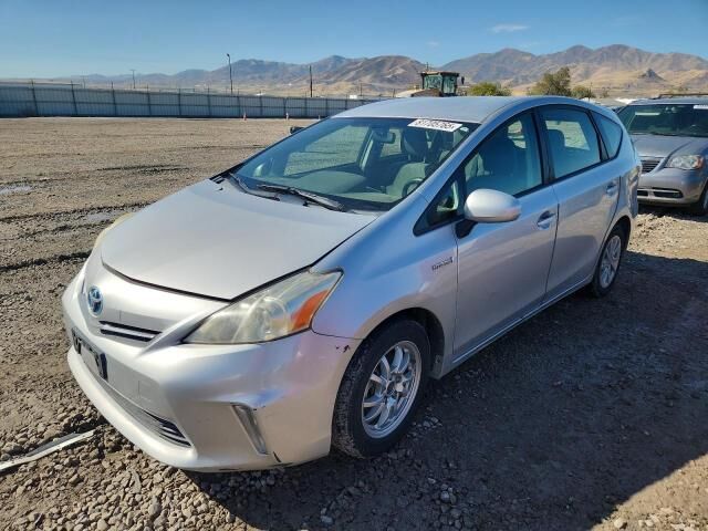 Toyota Prius V
