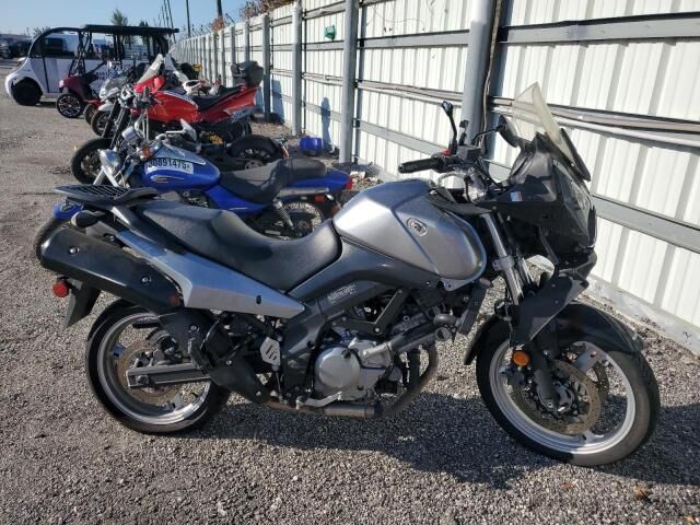Suzuki DL650