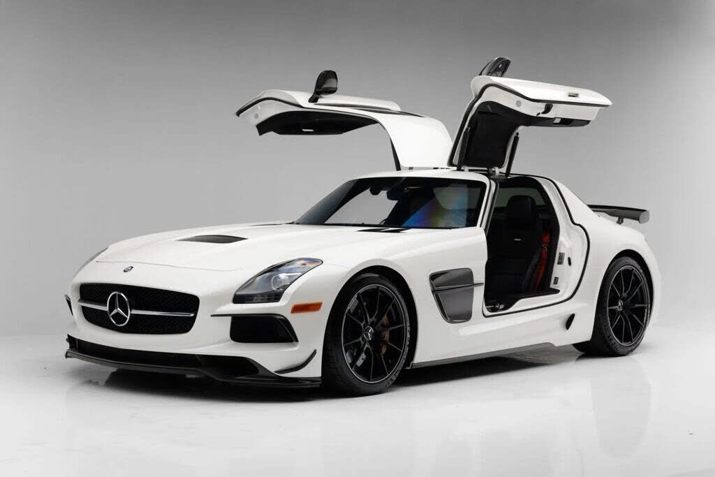 Mercedes-Benz SLS-Class