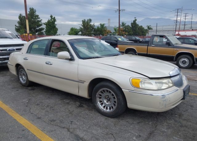 Lincoln Town Car