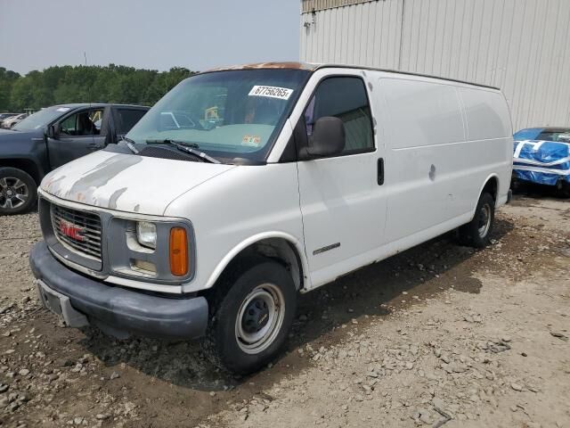 GMC Savana