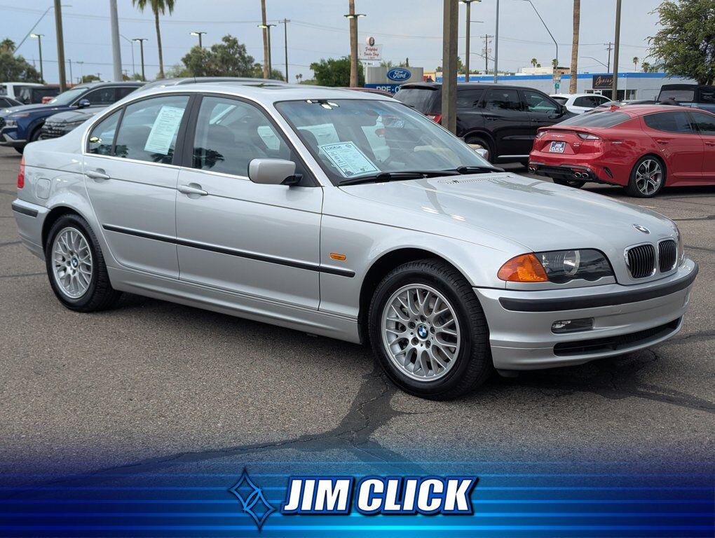 BMW 328i