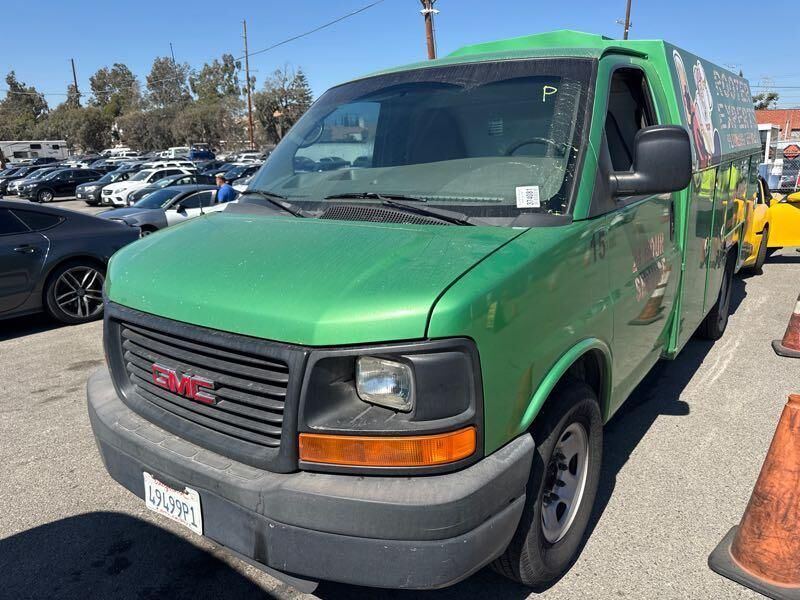 GMC Savana