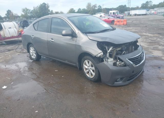 Nissan Versa