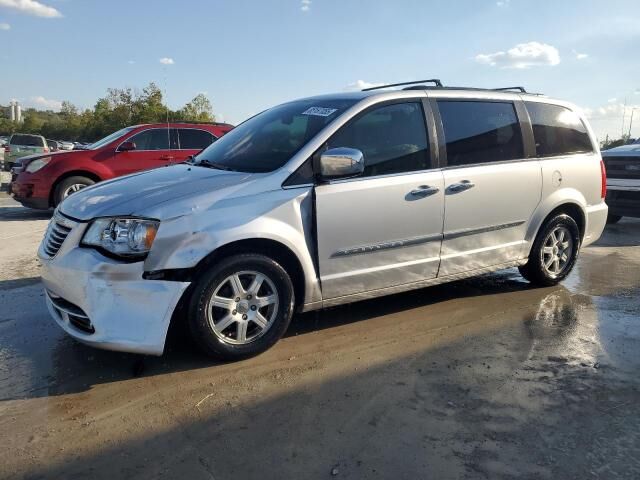 Chrysler Town and Country