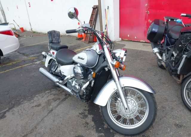 Honda VT750 (Shadow Aero)
