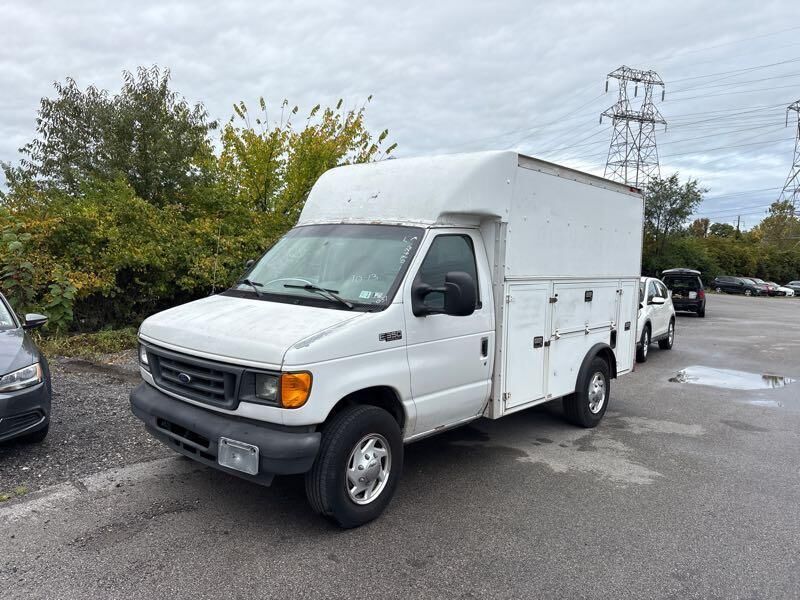 Ford E-350