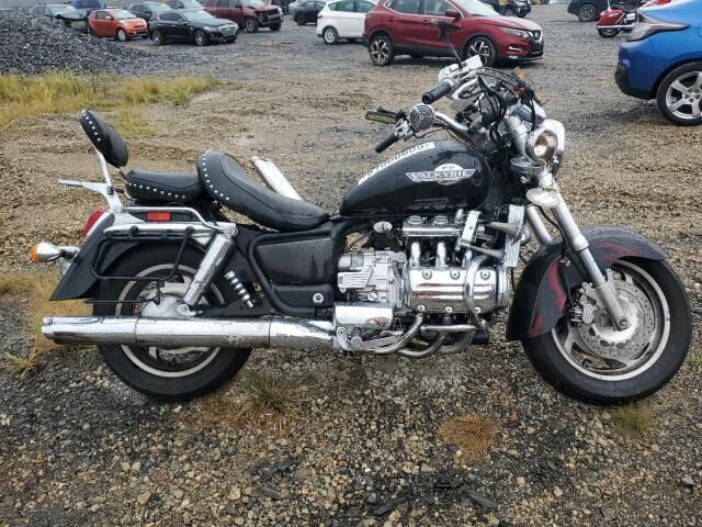 Honda GL1500C (VALKYRIE)