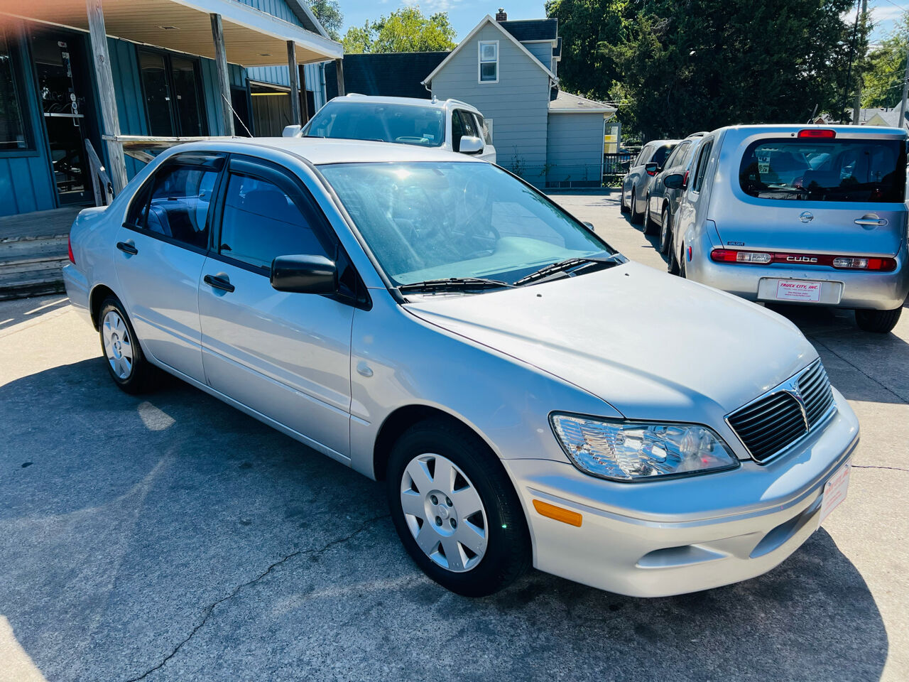 Mitsubishi Lancer
